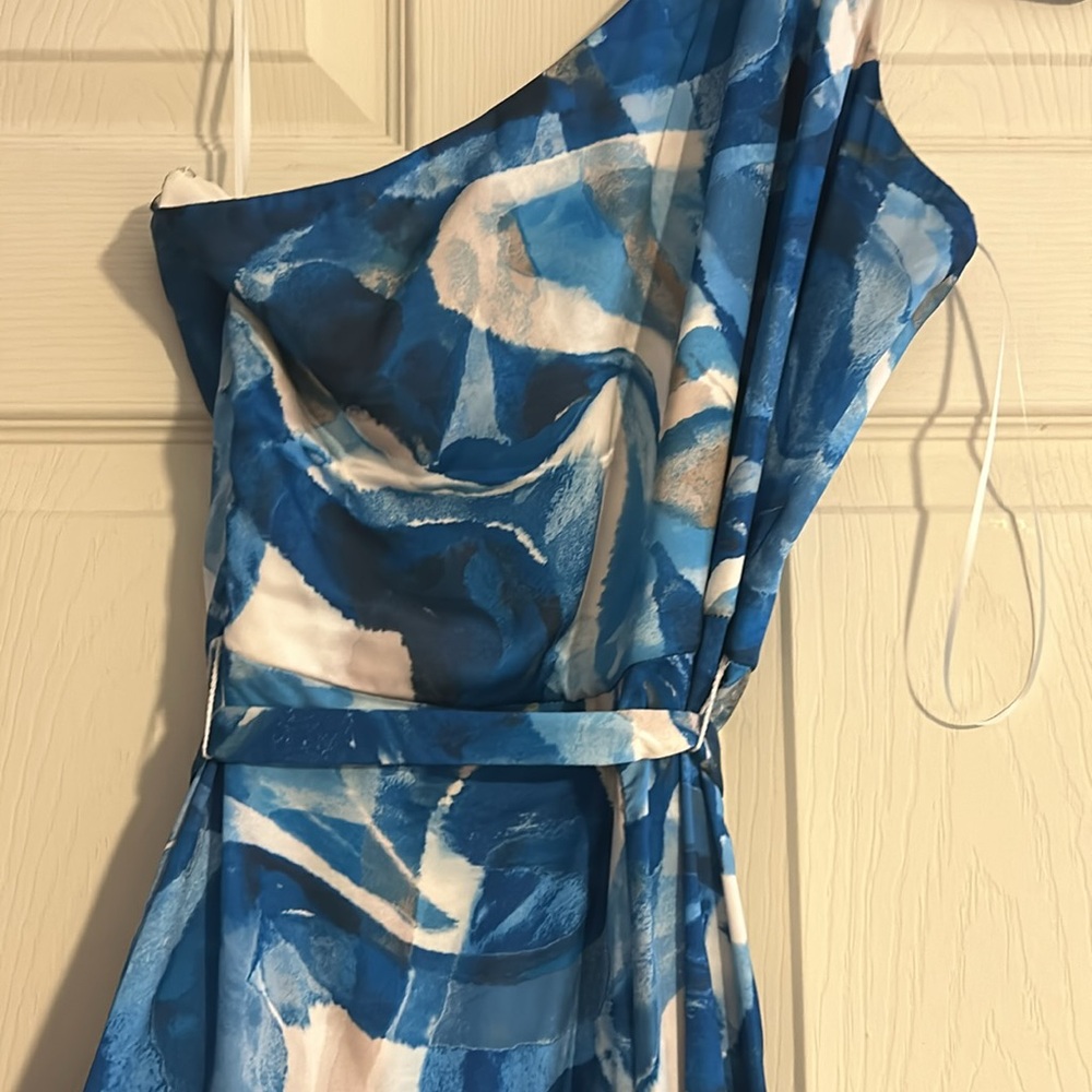Silky floor length dress - Picture 7 of 8